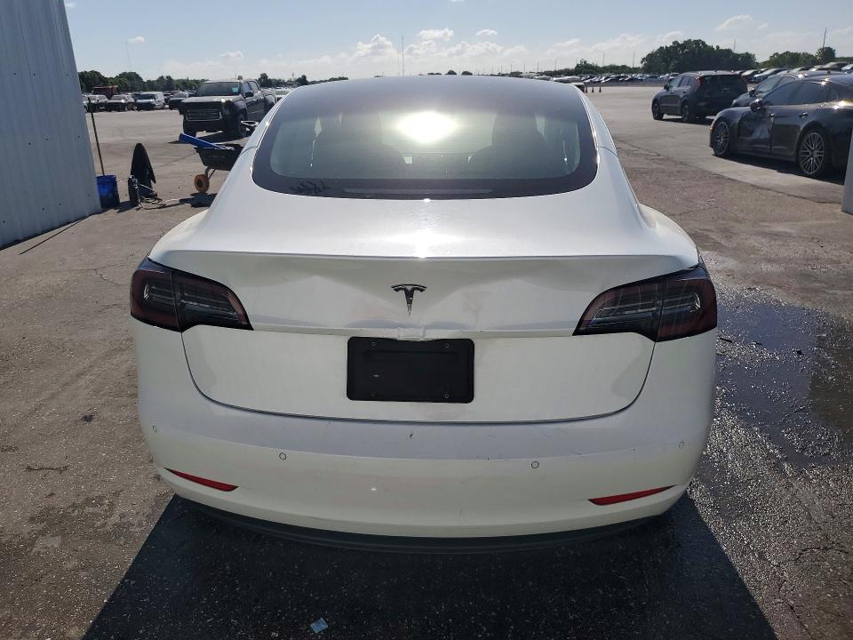 2022 Tesla Model 3 მანქანა იყიდება აუქციონზე, vin: 5YJ3E1EAXNF370872, აუქციონის ნომერი: 50843636