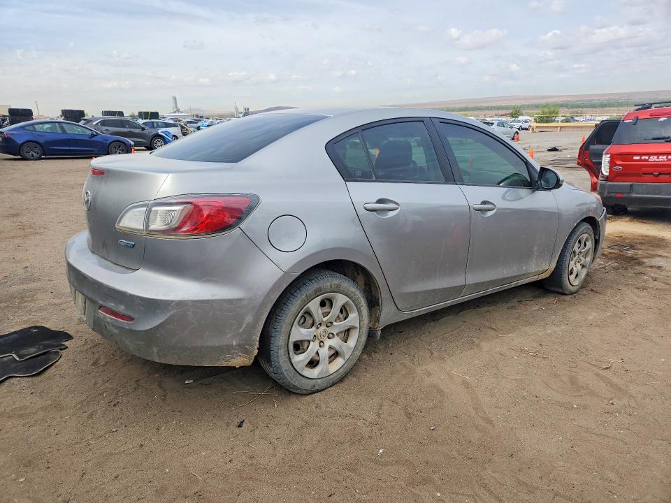 49279096 :رقم المزاد ، JM1BL1U74D1822040 vin ، 2013 Mazda 3 مزاد بيع