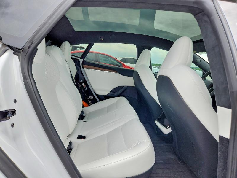 Продаж на аукціоні авто 2024 Tesla Model S, vin: 5YJSA1E54RF532706, номер лоту: 50049656
