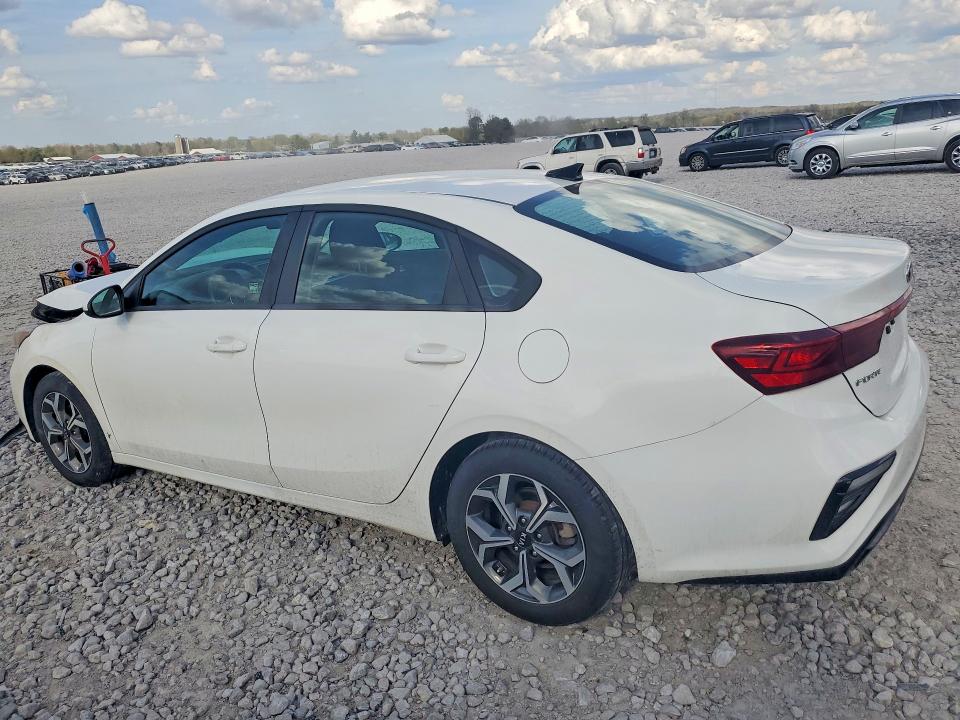 2021 Kia Forte მანქანა იყიდება აუქციონზე, vin: 3KPF24AD8ME365004, აუქციონის ნომერი: 51108056