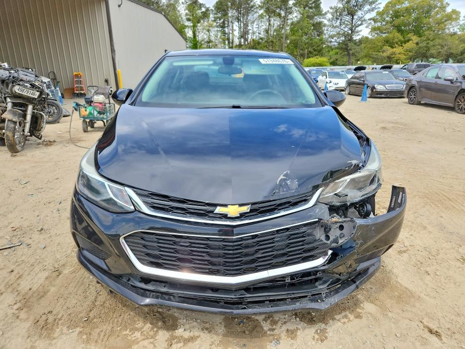 51348676 :رقم المزاد ، 1G1BE5SM2J7237372 vin ، 2018 Chevrolet Cruze مزاد بيع