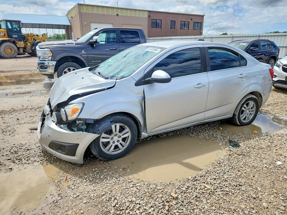 51435996 :رقم المزاد ، 1G1JC5SH6F4163824 vin ، 2015 Chevrolet Sonic مزاد بيع