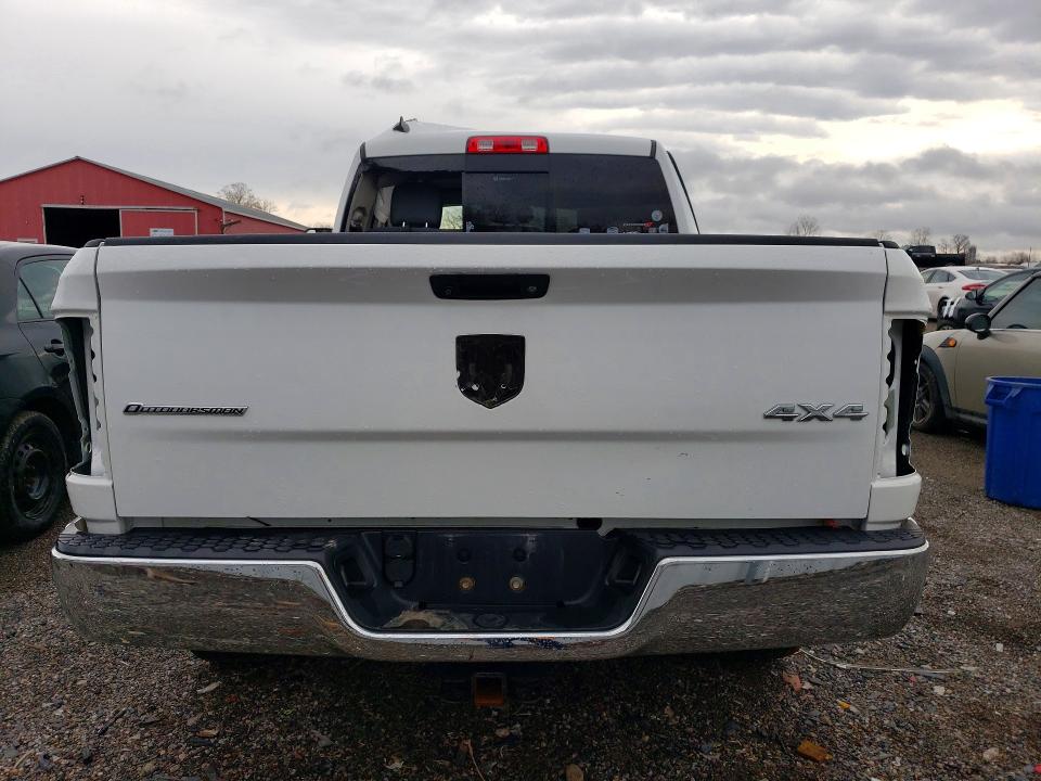 Продажа на аукционе авто 2018 Ram 1500, vin: 1C6RR7GTXJS165945, номер лота: 49316276