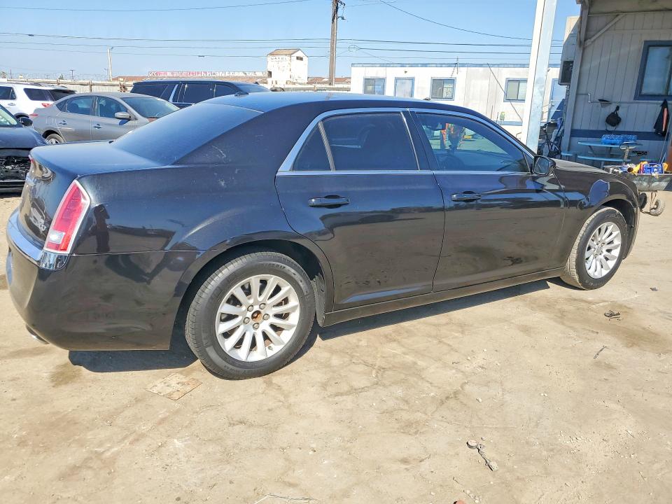 2011 Chrysler 300 მანქანა იყიდება აუქციონზე, vin: 2C3CA4CGXBH514581, აუქციონის ნომერი: 49427746