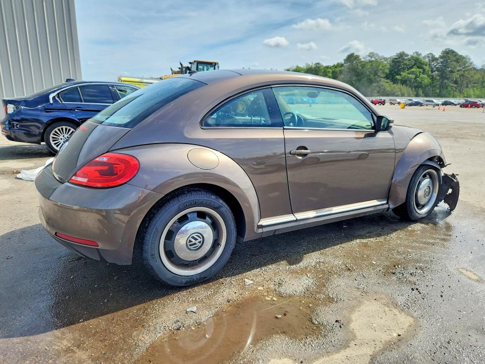 49563746 :رقم المزاد ، 3VWHX7AT0DM647515 vin ، 2013 Volkswagen Beetle مزاد بيع