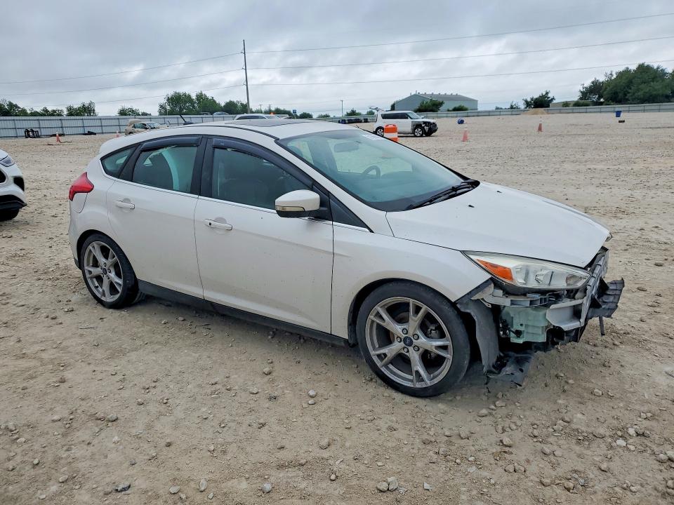 Продаж на аукціоні авто 2015 Ford Focus, vin: 1FADP3N2XFL323445, номер лоту: 51365526