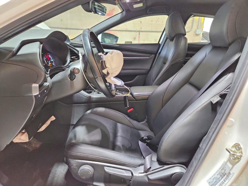 51560976 :رقم المزاد ، JM1BPAKMXP1614617 vin ، 2023 Mazda 3 مزاد بيع