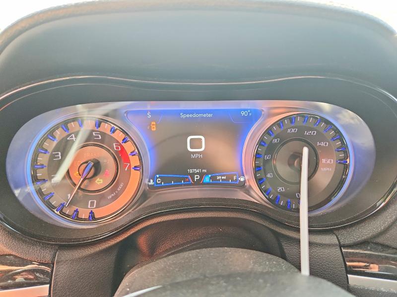 2019 Chrysler 300 მანქანა იყიდება აუქციონზე, vin: 2C3CCABT8KH581090, აუქციონის ნომერი: 49719196
