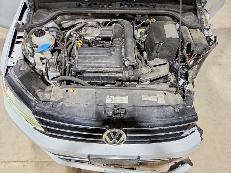 51545926 :رقم المزاد ، 3VW167AJ0HM266062 vin ، 2017 Volkswagen Jetta مزاد بيع