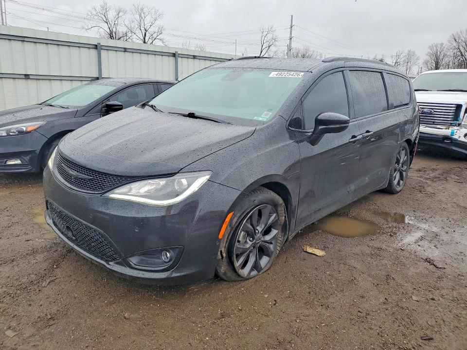 Aukcja sprzedaży 2018 Chrysler Pacifica, vin: 2C4RC1GG5JR310658, numer aukcji: 49225426