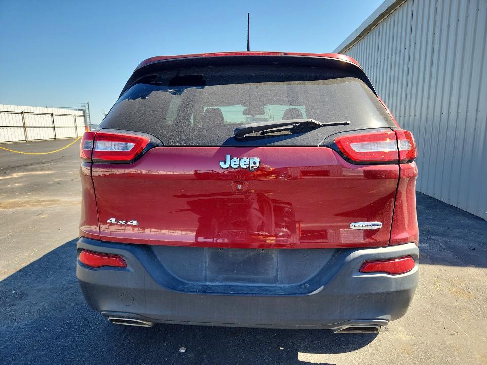 51985826 :رقم المزاد ، 1C4PJMCS1FW503168 vin ، 2015 Jeep Cherokee مزاد بيع