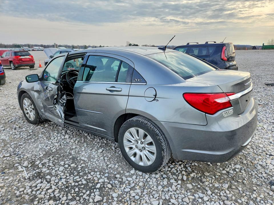 49657926 :رقم المزاد ، 1C3CCBAB9CN317626 vin ، 2012 Chrysler 200 مزاد بيع