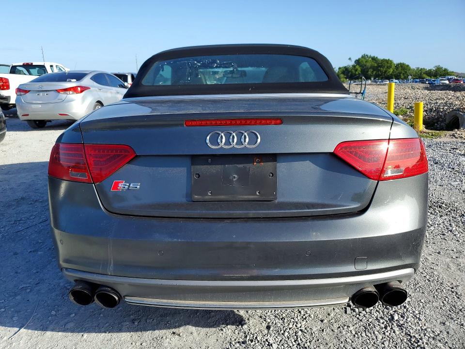 48714886 :رقم المزاد ، WAUCGAFH6FN004185 vin ، 2015 Audi S5 مزاد بيع