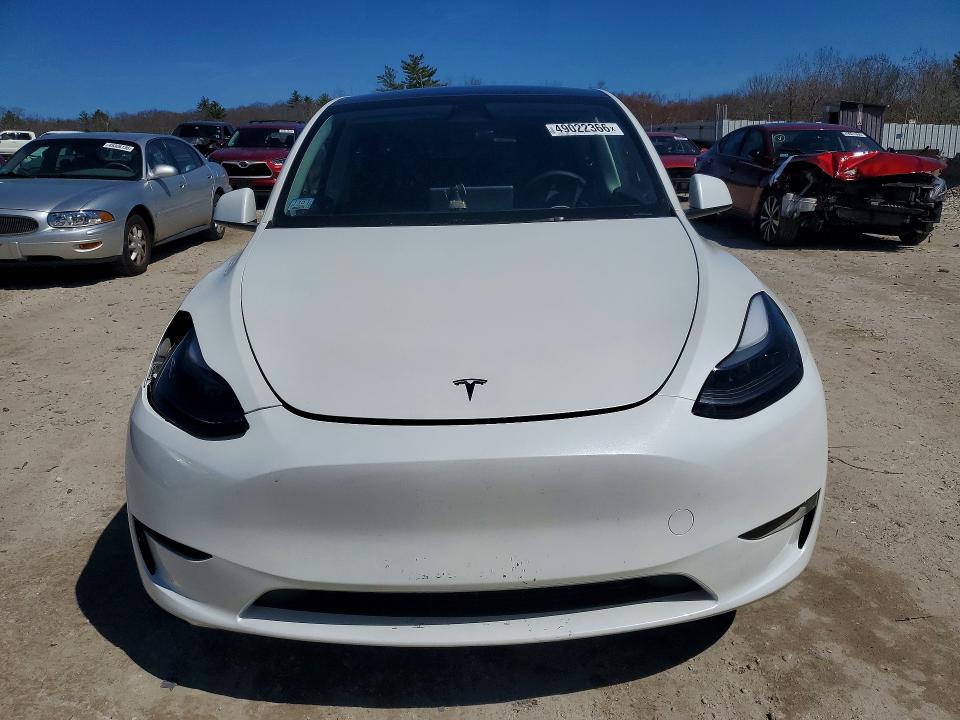 2024 Tesla Model Y მანქანა იყიდება აუქციონზე, vin: 7SAYGAEE7RF204255, აუქციონის ნომერი: 49022366