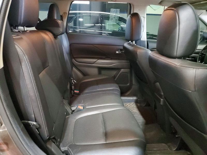 50214736 :رقم المزاد ، JA4JZ4AX3GZ024807 vin ، 2016 Mitsubishi Outlander مزاد بيع