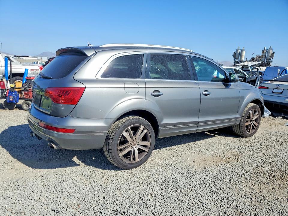 2015 Audi Q7 მანქანა იყიდება აუქციონზე, vin: WA1LMAFE3FD003786, აუქციონის ნომერი: 48938456