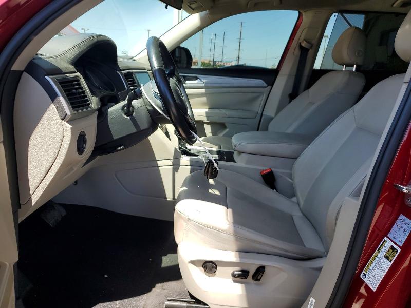 50684386 :رقم المزاد ، 1V2CR2CAXJC512415 vin ، 2018 Volkswagen Atlas مزاد بيع