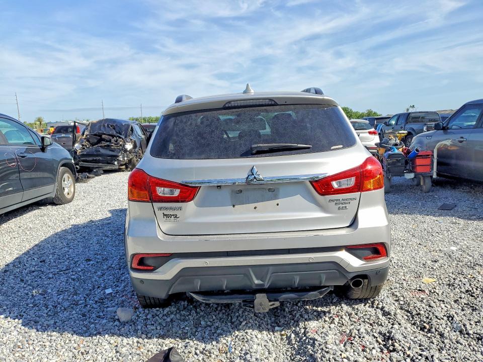 Продаж на аукціоні авто 2018 Mitsubishi Outlander Sport, vin: JA4AR4AW4JU009017, номер лоту: 49562616