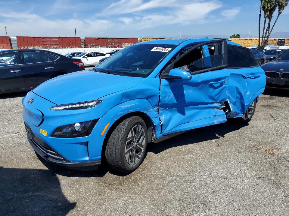 2022 Hyundai Kona მანქანა იყიდება აუქციონზე, vin: KM8K33AG0NU140011, აუქციონის ნომერი: 50266016