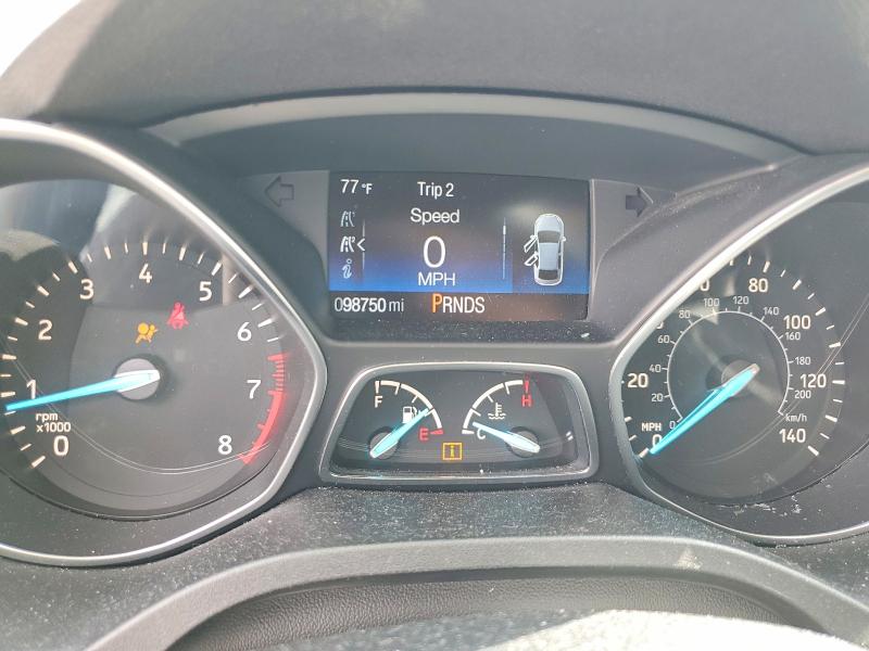 51544706 :رقم المزاد ، 1FMCU0F71HUD92038 vin ، 2017 Ford Escape مزاد بيع
