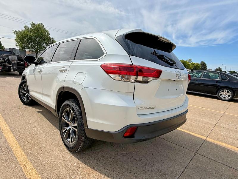 Продажа на аукционе авто 2019 Toyota Highlander, vin: 5TDZARFH9KS043130, номер лота: 52251726