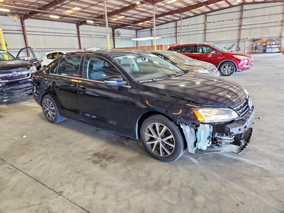 51676146 :رقم المزاد ، 3VWDB7AJXJM206160 vin ، 2018 Volkswagen Jetta مزاد بيع
