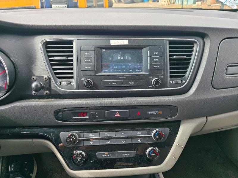 48683466 :رقم المزاد ، KNDMA5C17J6400720 vin ، 2018 Kia Sedona مزاد بيع