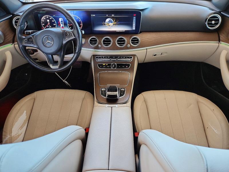 48702776 :رقم المزاد ، WDDZF4JB0JA302208 vin ، 2018 Mercedes-benz E مزاد بيع