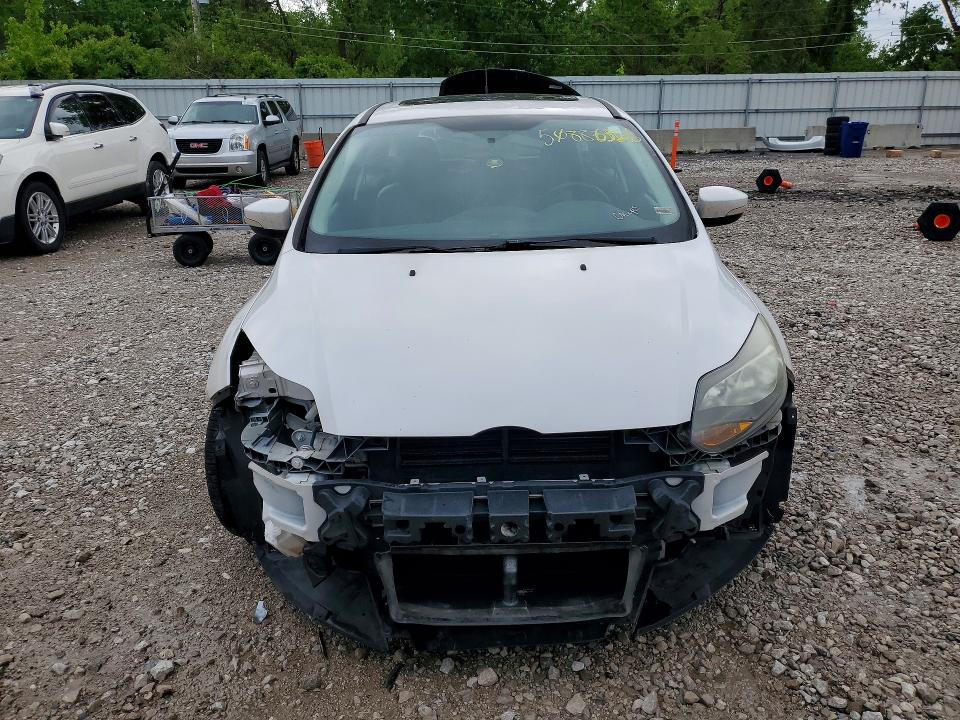 50886316 :رقم المزاد ، 1FADP3N23EL303441 vin ، 2014 Ford Focus مزاد بيع