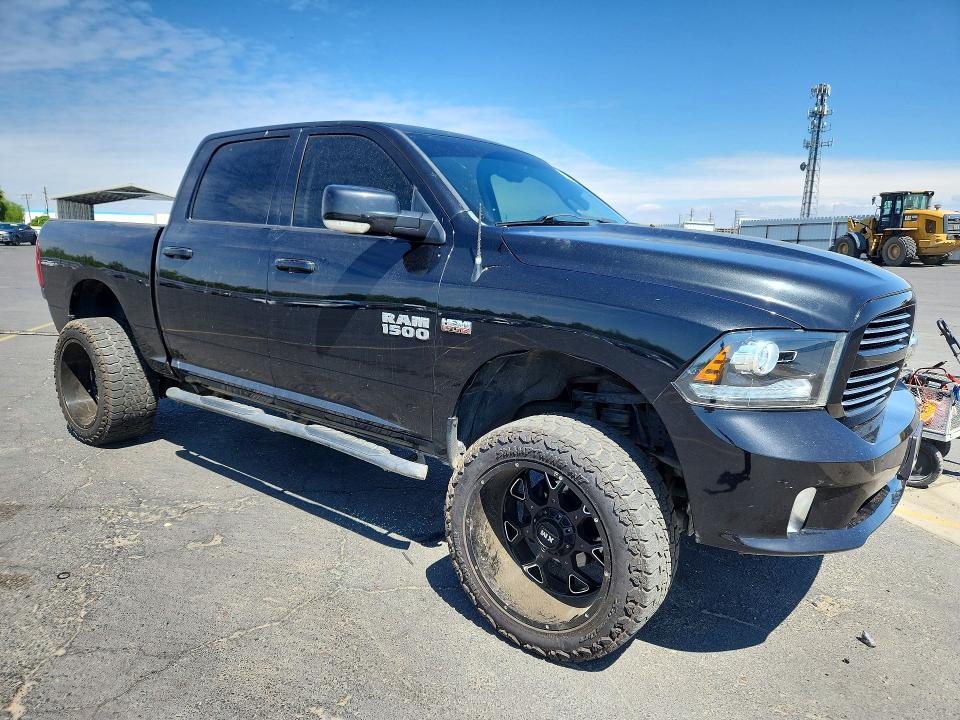 48440726 :رقم المزاد ، 1C6RR7MT0FS740761 vin ، 2015 Ram 1500 مزاد بيع
