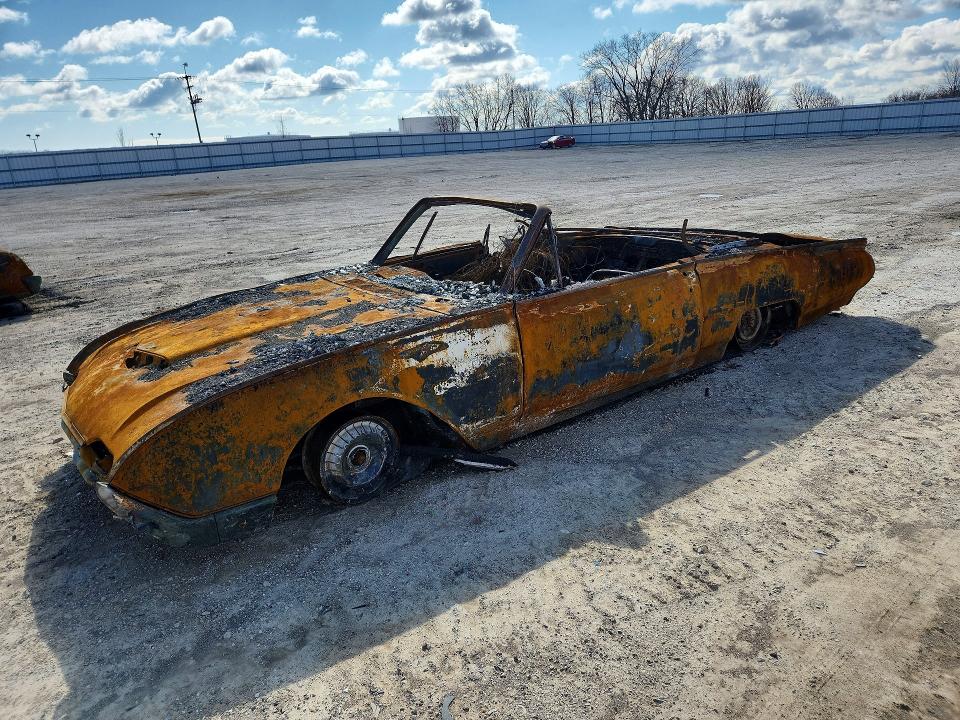 1961 Ford Thunderbird მანქანა იყიდება აუქციონზე, vin: 1Y73Z145531, აუქციონის ნომერი: 45461376
