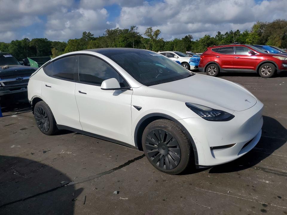 2022 Tesla Model Y მანქანა იყიდება აუქციონზე, vin: 7SAYGDEE2NF385163, აუქციონის ნომერი: 48266346