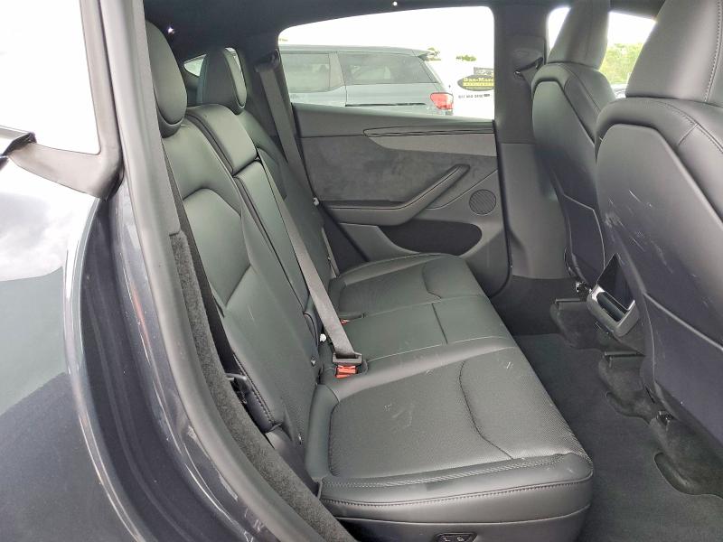 51758786 :رقم المزاد ، 7SAYGDED8TA663808 vin ، 2026 Tesla Model Y مزاد بيع