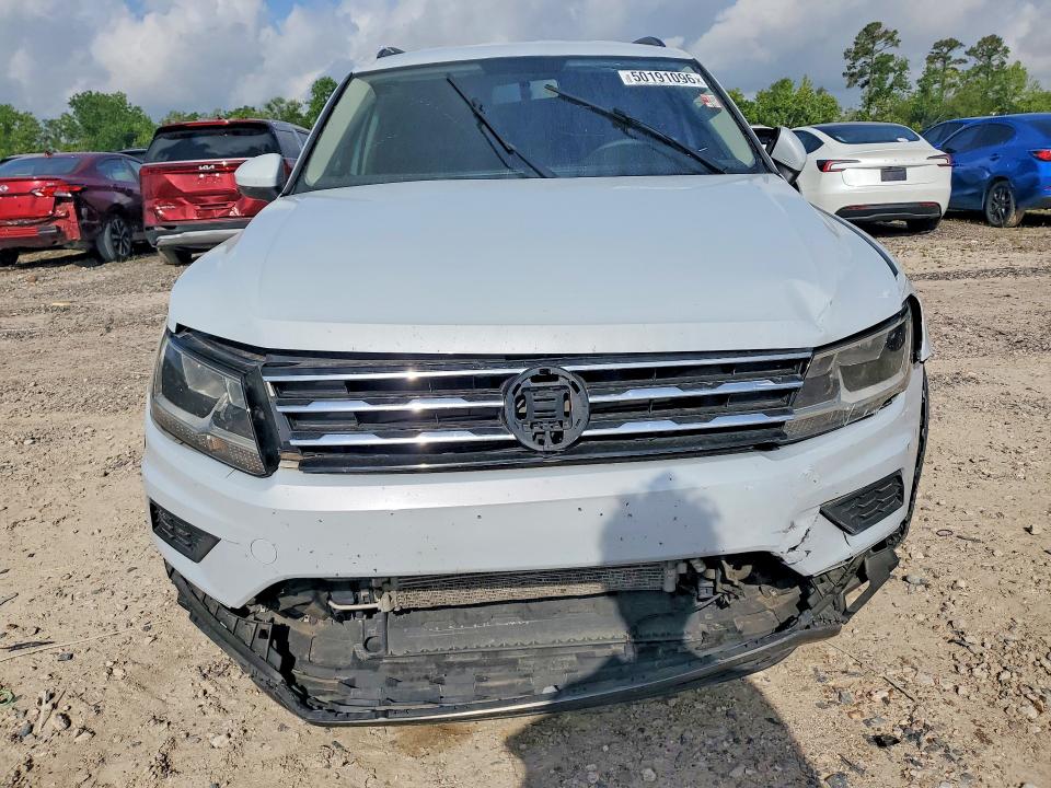 Продаж на аукціоні авто 2018 Volkswagen Tiguan, vin: 3VV0B7AX8JM104105, номер лоту: 50191096