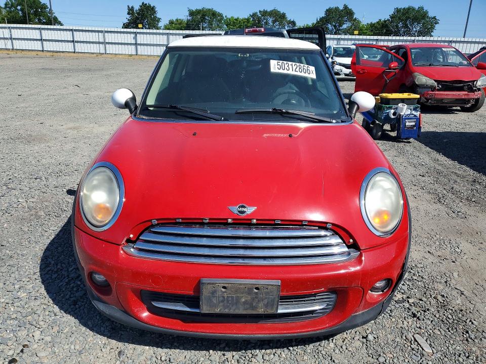2011 Mini Cooper მანქანა იყიდება აუქციონზე, vin: WMWSU3C51BT092921, აუქციონის ნომერი: 50312866