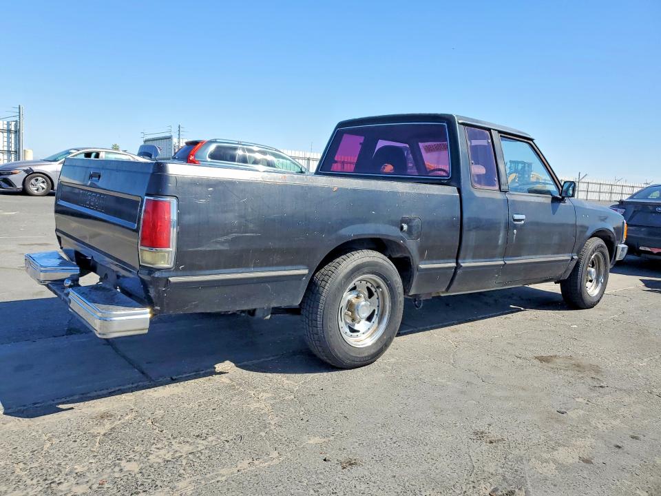 48708156 :رقم المزاد ، JN6ND06S5FW007516 vin ، 1985 Nissan Pickup مزاد بيع