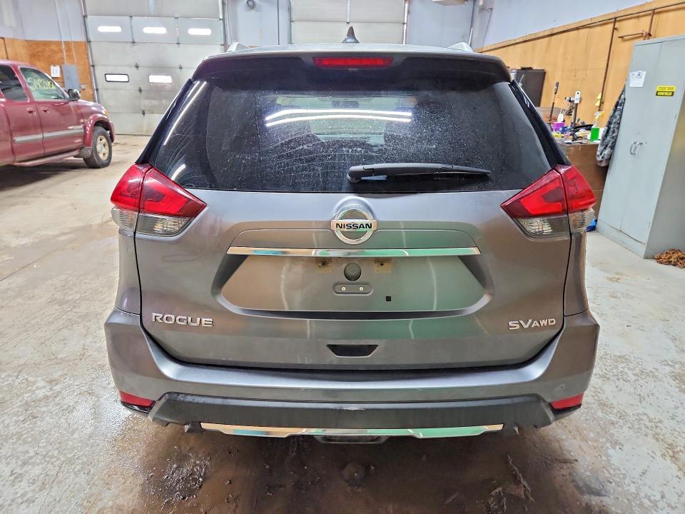 51696446 :رقم المزاد ، KNMAT2MV3JP526399 vin ، 2018 Nissan Rogue مزاد بيع