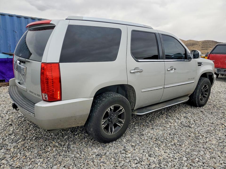 Продаж на аукціоні авто 2010 Cadillac Escalade, vin: 1GYUKBEF9AR135991, номер лоту: 48100256