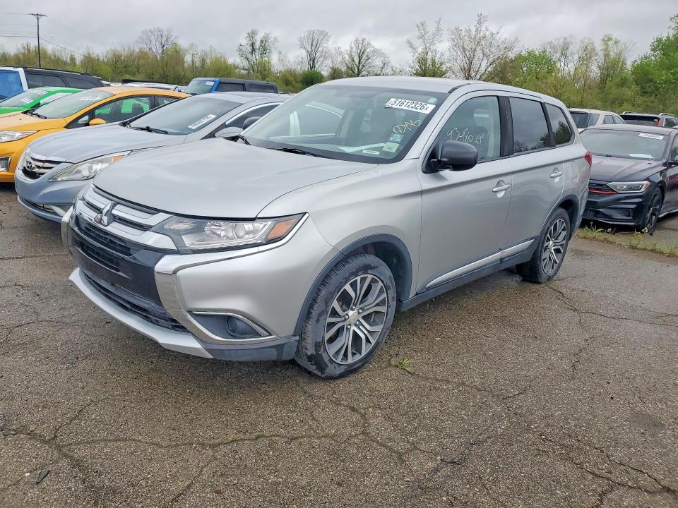 Продаж на аукціоні авто 2018 Mitsubishi Outlander, vin: JA4AD2A3XJZ052000, номер лоту: 51612326