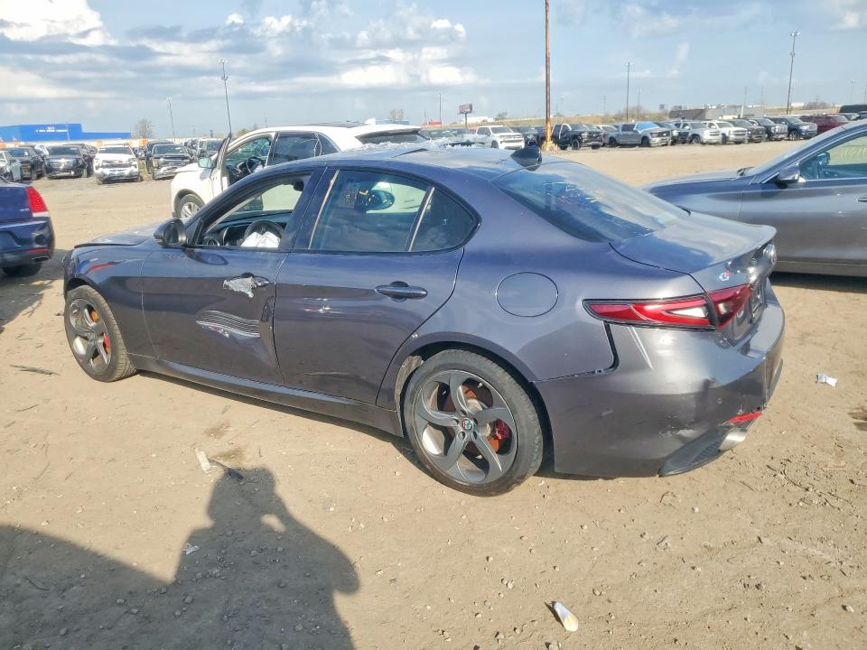 2017 Alfa Romeo Giulia მანქანა იყიდება აუქციონზე, vin: ZARFAEDN9H7555662, აუქციონის ნომერი: 51222186