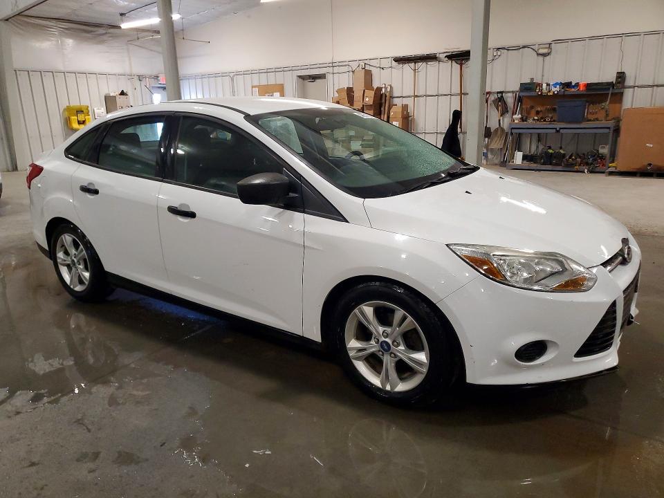 48518126 :رقم المزاد ، 1FADP3E25EL111776 vin ، 2014 Ford Focus مزاد بيع