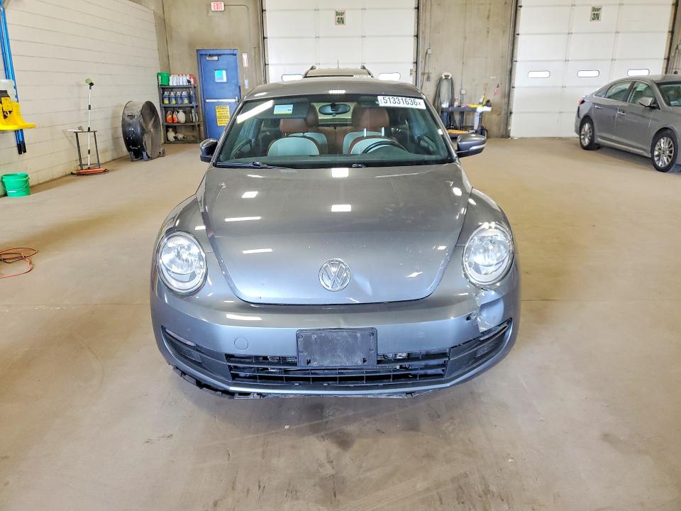 Продажа на аукционе авто 2016 Volkswagen Beetle, vin: 3VWF17AT5GM637625, номер лота: 51331636