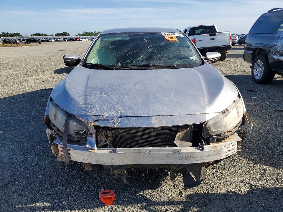 Продаж на аукціоні авто 2018 Honda Civic, vin: 2HGFC2F53JH557256, номер лоту: 50699216