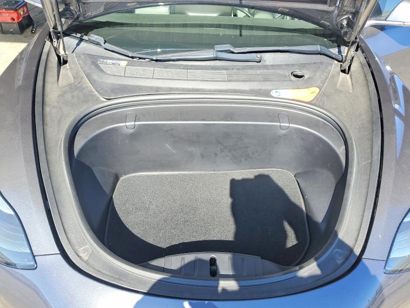50915086 :رقم المزاد ، 5YJ3E1EA6JF025610 vin ، 2018 Tesla Model 3 مزاد بيع