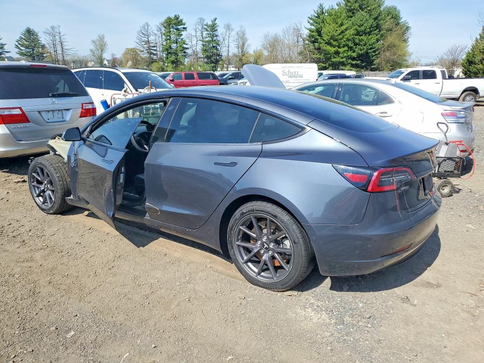 49295036 :رقم المزاد ، 5YJ3E1EA5MF092784 vin ، 2021 Tesla Model 3 مزاد بيع