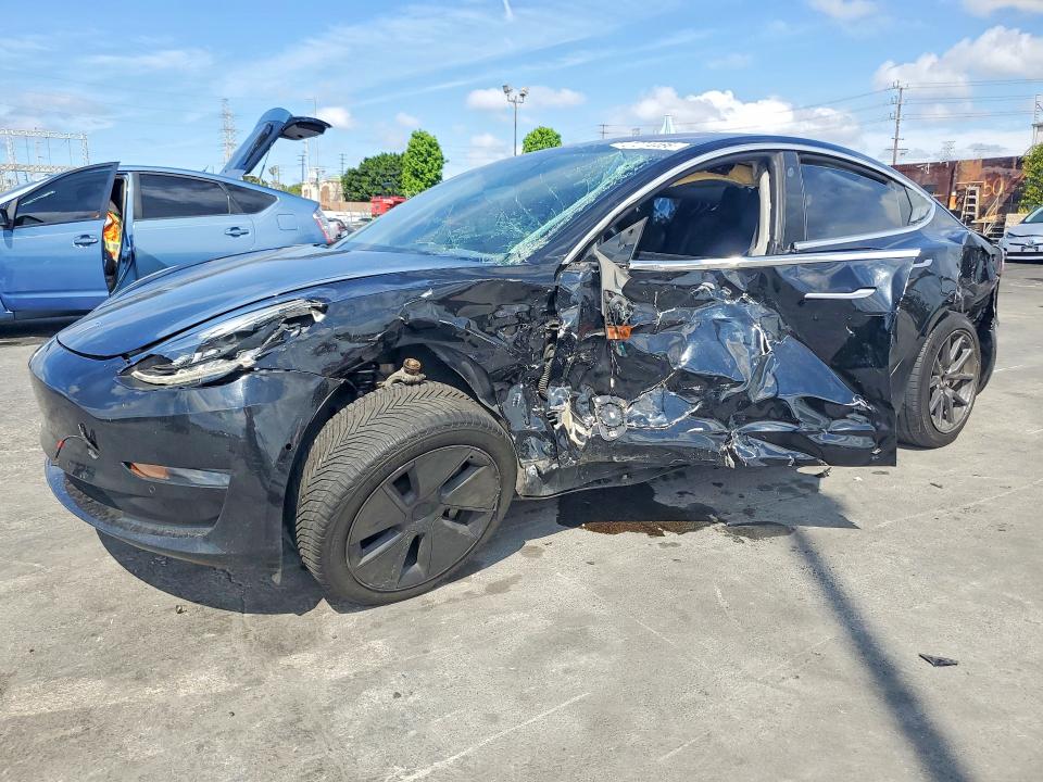 Продаж на аукціоні авто 2018 Tesla Model 3, vin: 5YJ3E1EA8JF006654, номер лоту: 47274466