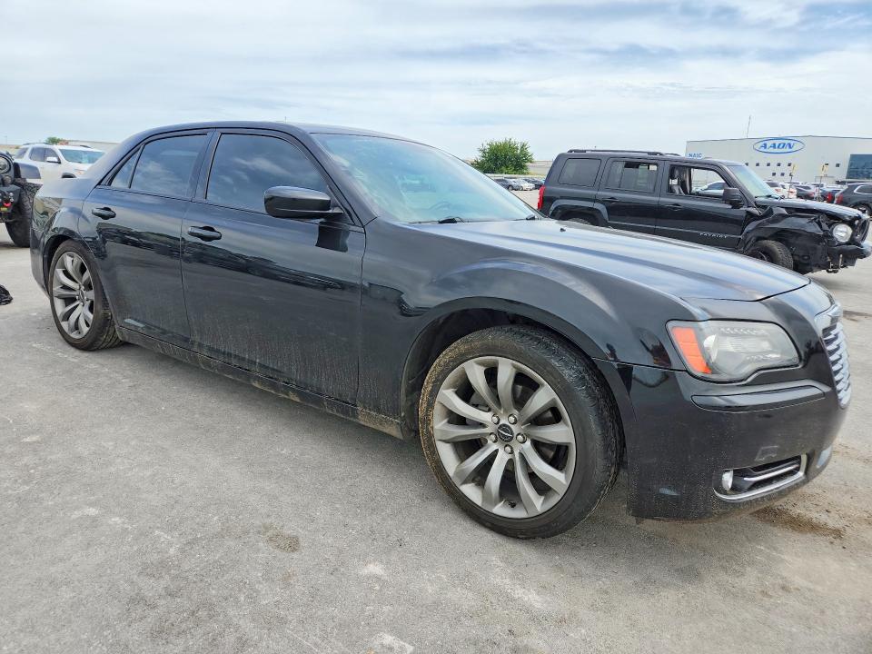 2014 Chrysler 300 მანქანა იყიდება აუქციონზე, vin: 2C3CCABG8EH352500, აუქციონის ნომერი: 51967676