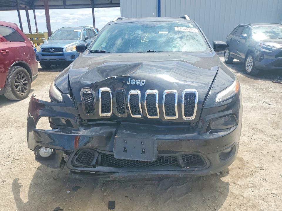 51984136 :رقم المزاد ، 1C4PJMCS8EW226887 vin ، 2014 Jeep Cherokee مزاد بيع