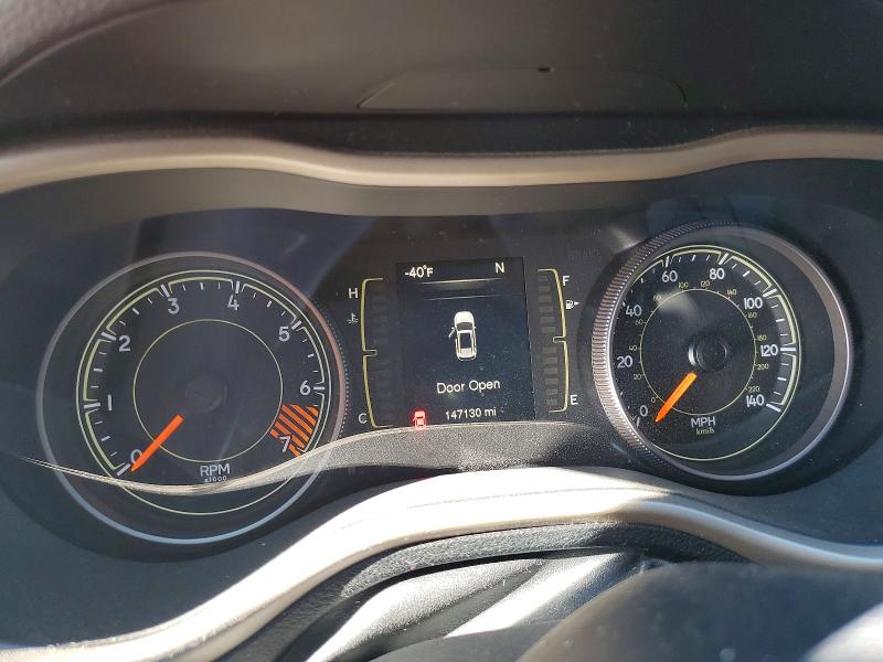 49727786 :رقم المزاد ، 1C4PJLAB0FW689315 vin ، 2015 Jeep Cherokee مزاد بيع