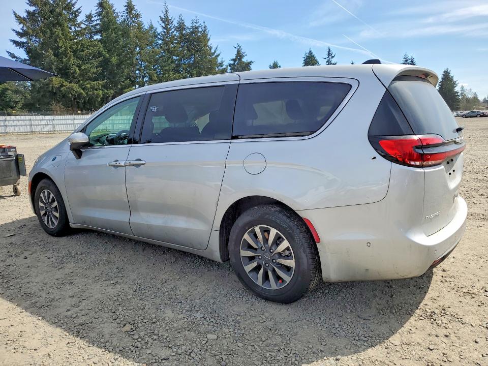 Продажа на аукционе авто 2023 Chrysler Pacifica, vin: 2C4RC1L7XPR630878, номер лота: 48469306